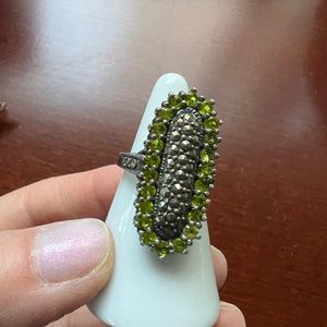 Sterling Silver Peridot & Marcasite Vintage Ring